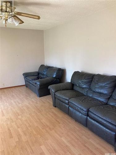 132 Second Avenue W, Margo, SK - Indoor Photo Showing Living Room