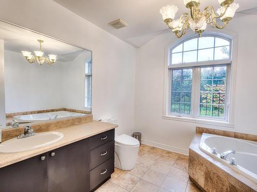 Salle de bains - 280 Boul. De Fontainebleau, Blainville, QC - Indoor Photo Showing Bathroom