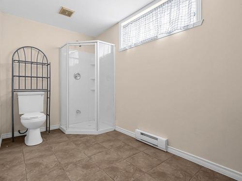 Salle de bains - 224 Av. Adams, Pointe-Claire, QC - Indoor Photo Showing Bathroom
