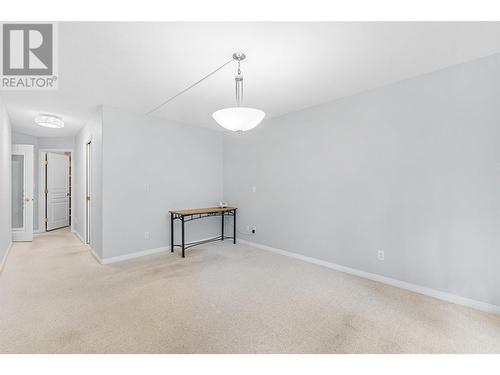 550 Yates Road Unit# 135, Kelowna, BC - Indoor Photo Showing Other Room