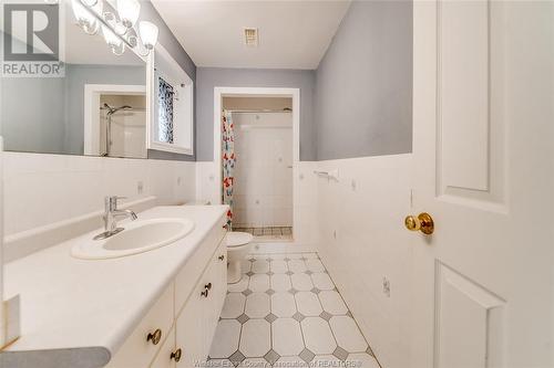 12070 Cranbrook Crescent, Tecumseh, ON - Indoor Photo Showing Bathroom