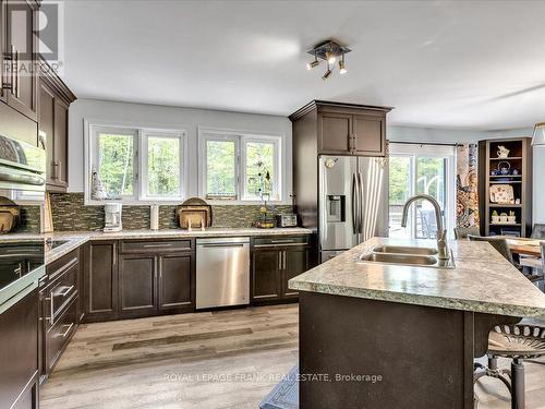 2927 County Rd 44, Havelock-Belmont-Methuen, ON - Indoor Photo Showing Kitchen With Double Sink With Upgraded Kitchen