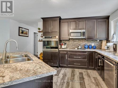 2927 County Rd 44, Havelock-Belmont-Methuen, ON - Indoor Photo Showing Kitchen With Double Sink With Upgraded Kitchen
