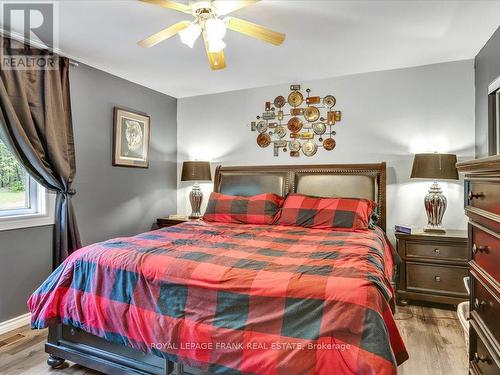 2927 County Rd 44, Havelock-Belmont-Methuen, ON - Indoor Photo Showing Bedroom