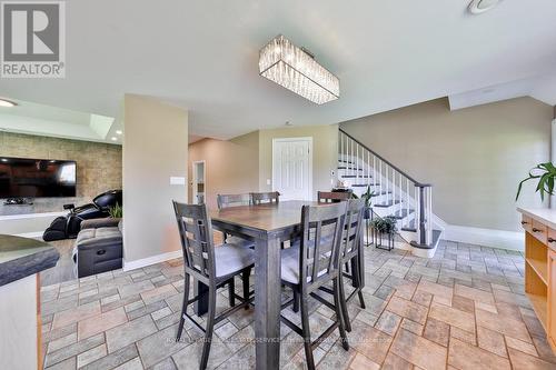 3949 Greenlane Road, Lincoln, ON - Indoor Photo Showing Dining Room