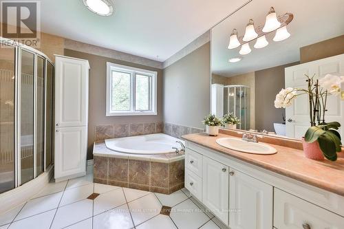 3949 Greenlane Road, Lincoln, ON - Indoor Photo Showing Bathroom