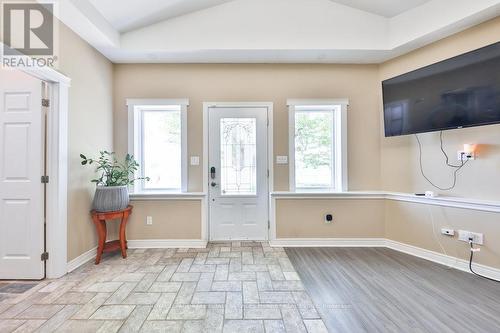 3949 Greenlane Road, Lincoln, ON - Indoor Photo Showing Other Room