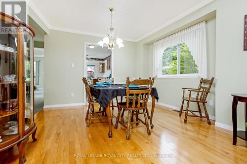 117 Lou'S Boulevard, Guelph/Eramosa, ON - Indoor Photo Showing Dining Room