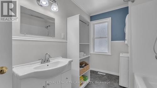 769 Quebec Street, London, ON - Indoor Photo Showing Bathroom