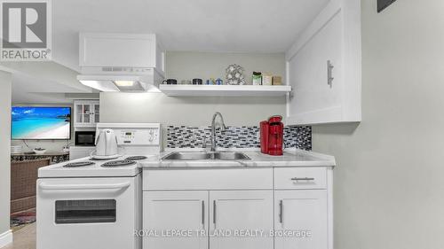 769 Quebec Street, London, ON - Indoor Photo Showing Kitchen With Double Sink