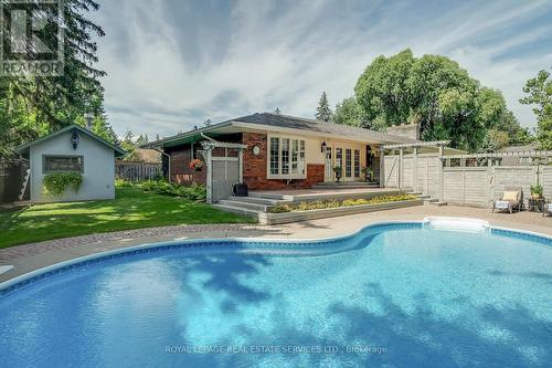 1123 Lakeshore Road E, Oakville, ON - Outdoor With In Ground Pool With Backyard