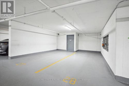 1104 - 2025 Maria Street, Burlington, ON - Indoor Photo Showing Garage