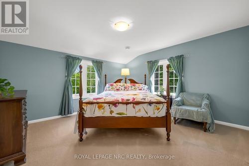 89 Fifty Road, Hamilton, ON - Indoor Photo Showing Bedroom