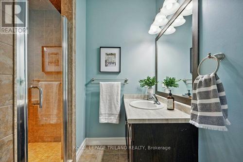 2888 Biddulph Street, London, ON - Indoor Photo Showing Bathroom