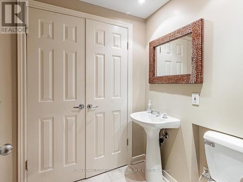 105 - 10 Walker Avenue, Toronto, ON - Indoor Photo Showing Bathroom