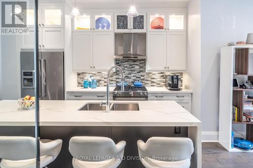 242 Palmerston Avenue, Toronto, ON - Indoor Photo Showing Kitchen With Stainless Steel Kitchen With Double Sink With Upgraded Kitchen