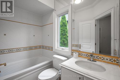 171 Beechwood Avenue, Toronto, ON - Indoor Photo Showing Bathroom