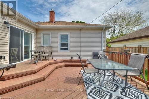35 Woodbine Avenue, St. Catharines, ON - Outdoor With Deck Patio Veranda With Exterior