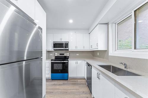 Upper - 10 Jamie Ann Street, Hamilton, ON - Indoor Photo Showing Kitchen With Stainless Steel Kitchen