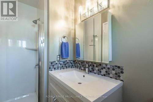 8 Birch Street, Quinte West, ON - Indoor Photo Showing Bathroom