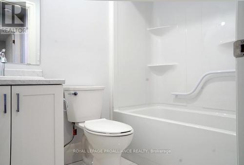 86 Campbell Crescent, Prince Edward County, ON - Indoor Photo Showing Bathroom