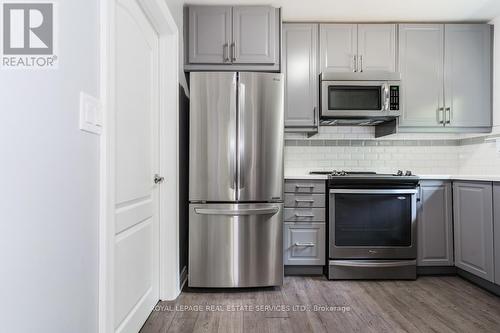 177 Avondale Avenue, Toronto, ON - Indoor Photo Showing Kitchen