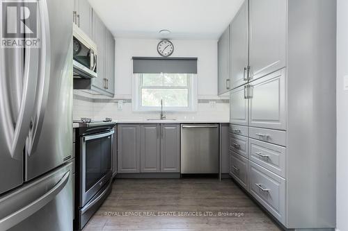 177 Avondale Avenue, Toronto, ON - Indoor Photo Showing Kitchen With Upgraded Kitchen