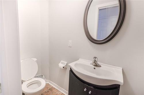 345 Aspendale Crescent, Mississauga, ON - Indoor Photo Showing Bathroom