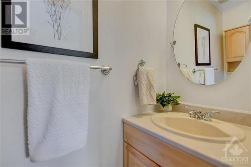 2455 Walkley Road, Ottawa, ON - Indoor Photo Showing Bathroom