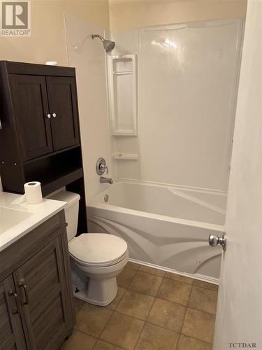 51 Macpherson Ave, Kirkland Lake, ON - Indoor Photo Showing Bathroom