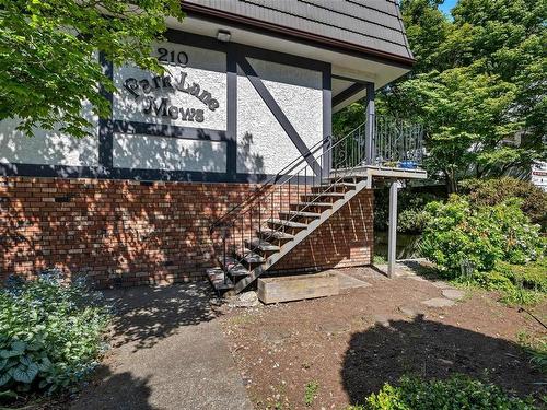 3-210 Douglas St, Victoria, BC - Outdoor