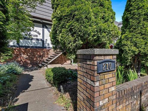 3-210 Douglas St, Victoria, BC - Outdoor