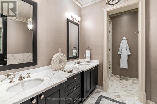 1A - 1 St Thomas Street, Toronto, ON - Indoor Photo Showing Bathroom