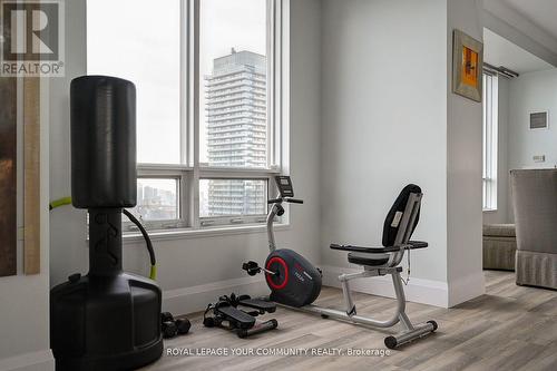 Ph3501 - 21 Balmuto Street, Toronto, ON - Indoor Photo Showing Gym Room