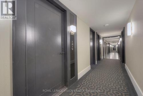 1419 - 955 Bay Street, Toronto, ON - Indoor Photo Showing Other Room