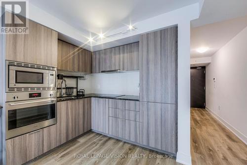 1419 - 955 Bay Street, Toronto, ON - Indoor Photo Showing Kitchen
