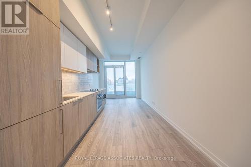 928 - 2020 Bathurst Street, Toronto, ON - Indoor Photo Showing Other Room