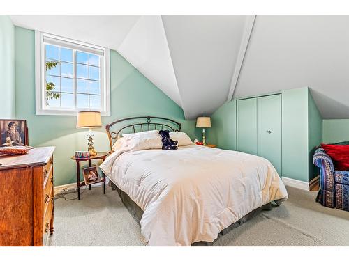 3982 48Th Street, Creston, BC - Indoor Photo Showing Bedroom