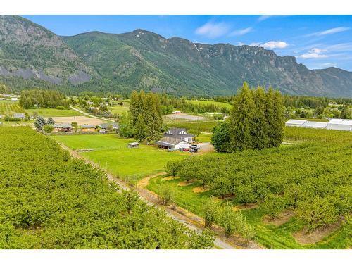 3982 48Th Street, Creston, BC - Outdoor With View
