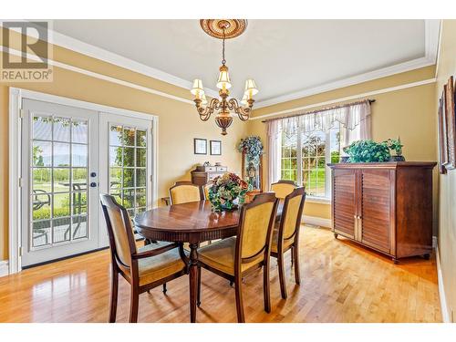 3982 48Th  Street, Creston, BC - Indoor Photo Showing Dining Room