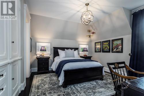 43 Kingsway Crescent, Toronto, ON - Indoor Photo Showing Bedroom