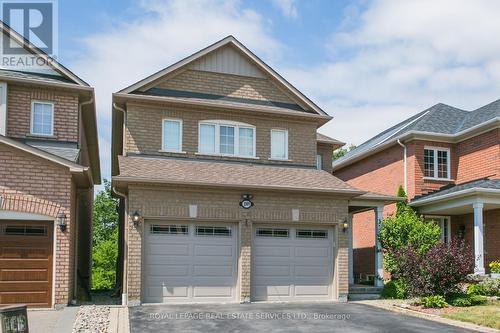 1089 Knotty Pine Grove, Mississauga, ON - Outdoor With Facade