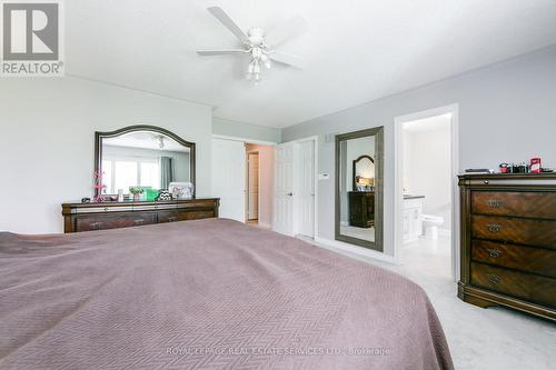 1089 Knotty Pine Grove, Mississauga, ON - Indoor Photo Showing Bedroom