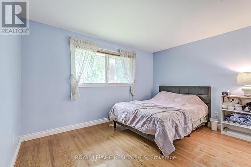 2174 Herridge Drive, Mississauga, ON - Indoor Photo Showing Bedroom