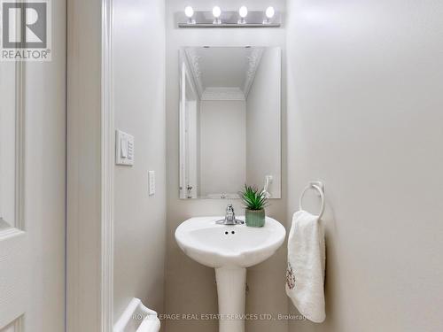 3064 Stornoway Circle, Oakville, ON - Indoor Photo Showing Bathroom