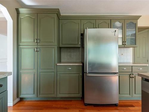 1123 Zeballos Dr, Courtenay, BC - Indoor Photo Showing Kitchen