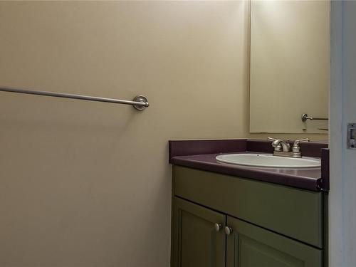 1123 Zeballos Dr, Courtenay, BC - Indoor Photo Showing Bathroom