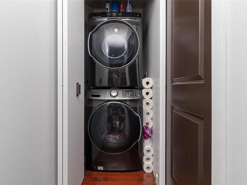 114-555 Franklyn St, Nanaimo, BC - Indoor Photo Showing Laundry Room