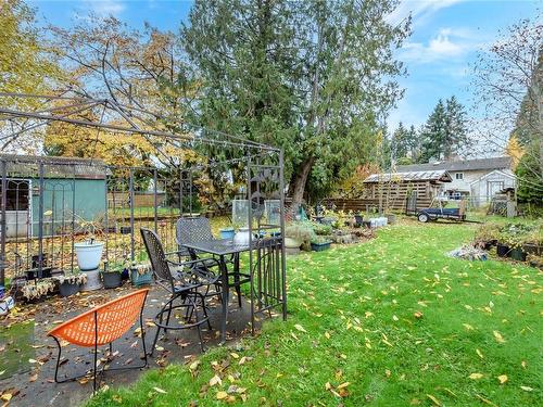 1965 Piercy Ave, Courtenay, BC - Outdoor