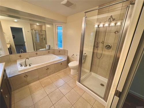 264 Elm Ave, Qualicum Beach, BC - Indoor Photo Showing Bathroom